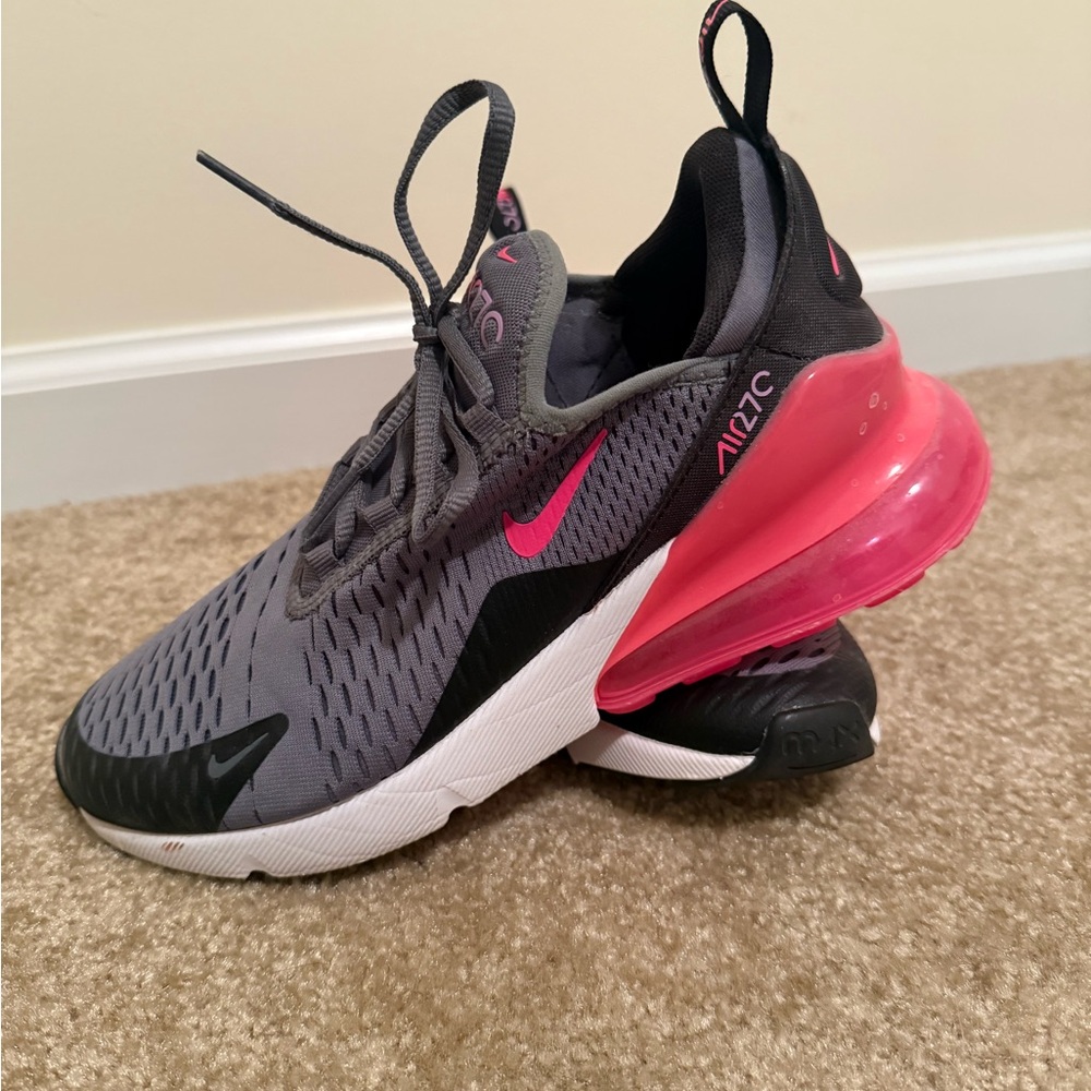Nike Youth Air Max 270 in Gray and Pink